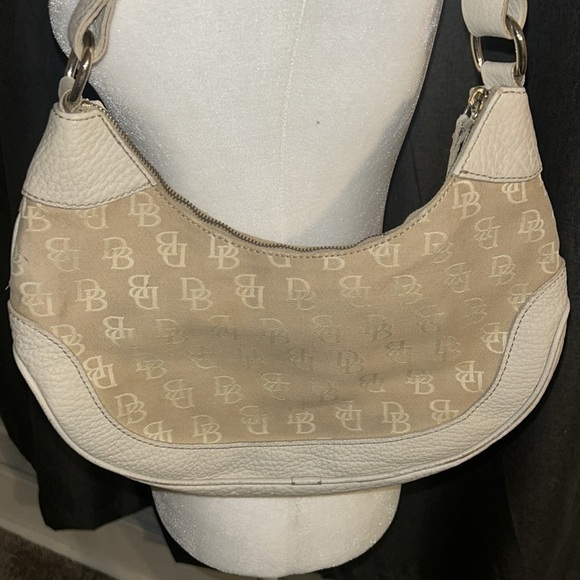 Dooney and Bourke vintage hobo purse in the color cream. - Picture 2 of 14